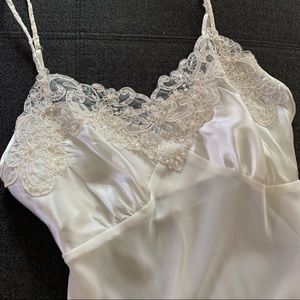 Vintage elegant white lace beaded slip dress